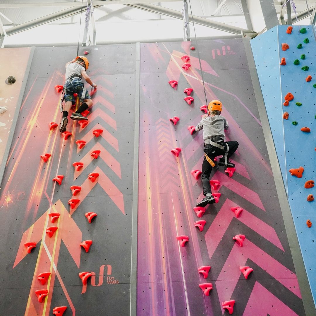 sender one lead climbing class